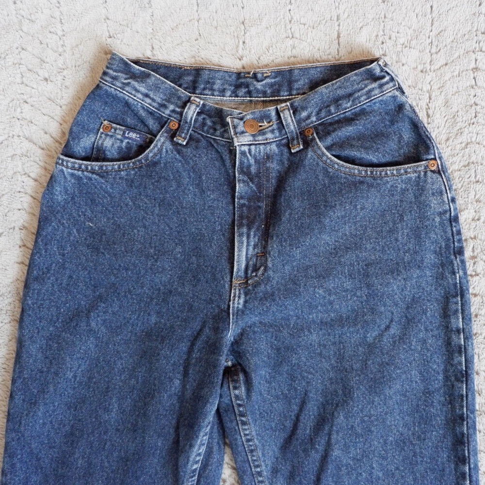 🌸Lee Dark Wash Vintage Mom Jeans🌸 - Picture 2 of 7